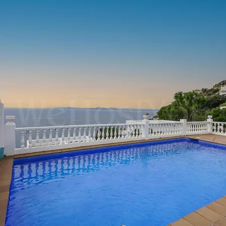Magnifique Maison Bramer 14, - Wehostyou *
